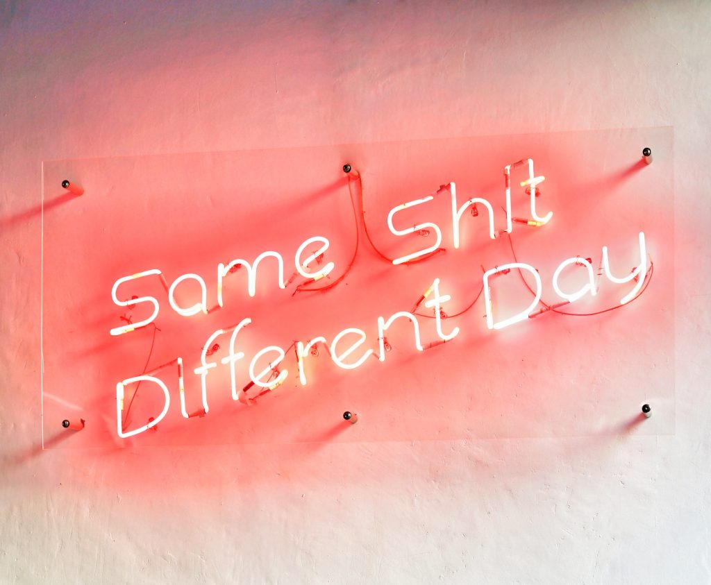 "Same Shit Different Day". Affrontare momenti difficili con l'aiuto dell'aromacologia